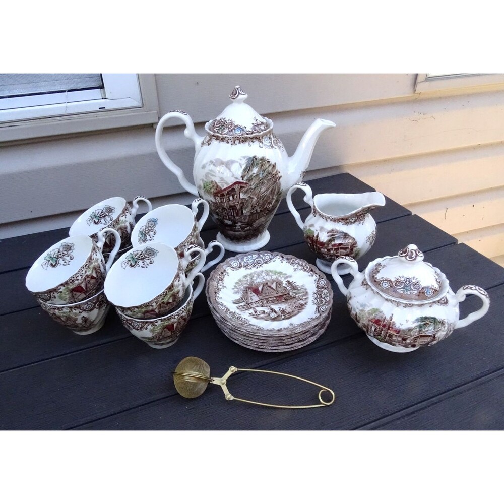 Vintage Johnson Bros Heritage Hall Tea Set 7+ Teapot Sugar Creamer Cups Saucers